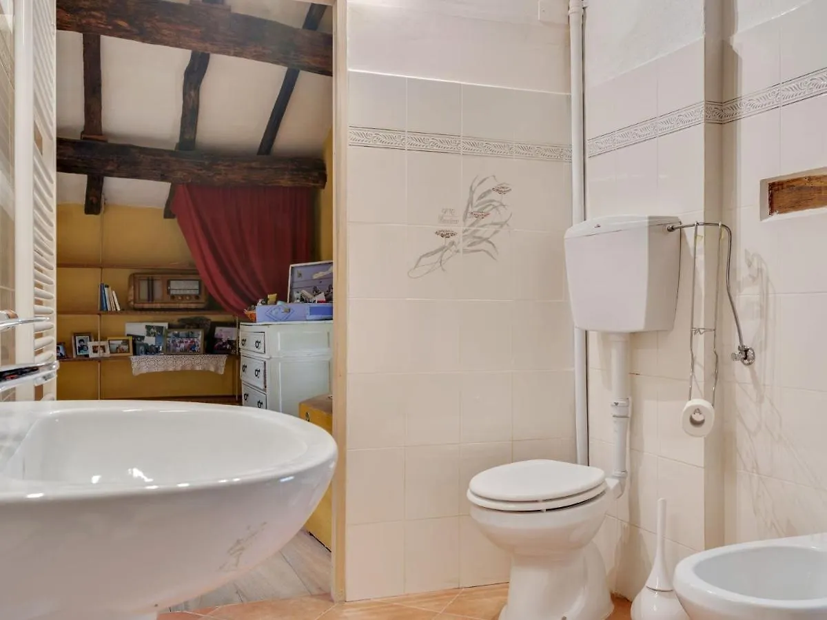 Soulful Holiday Home In Modena Wth Garden 0*,