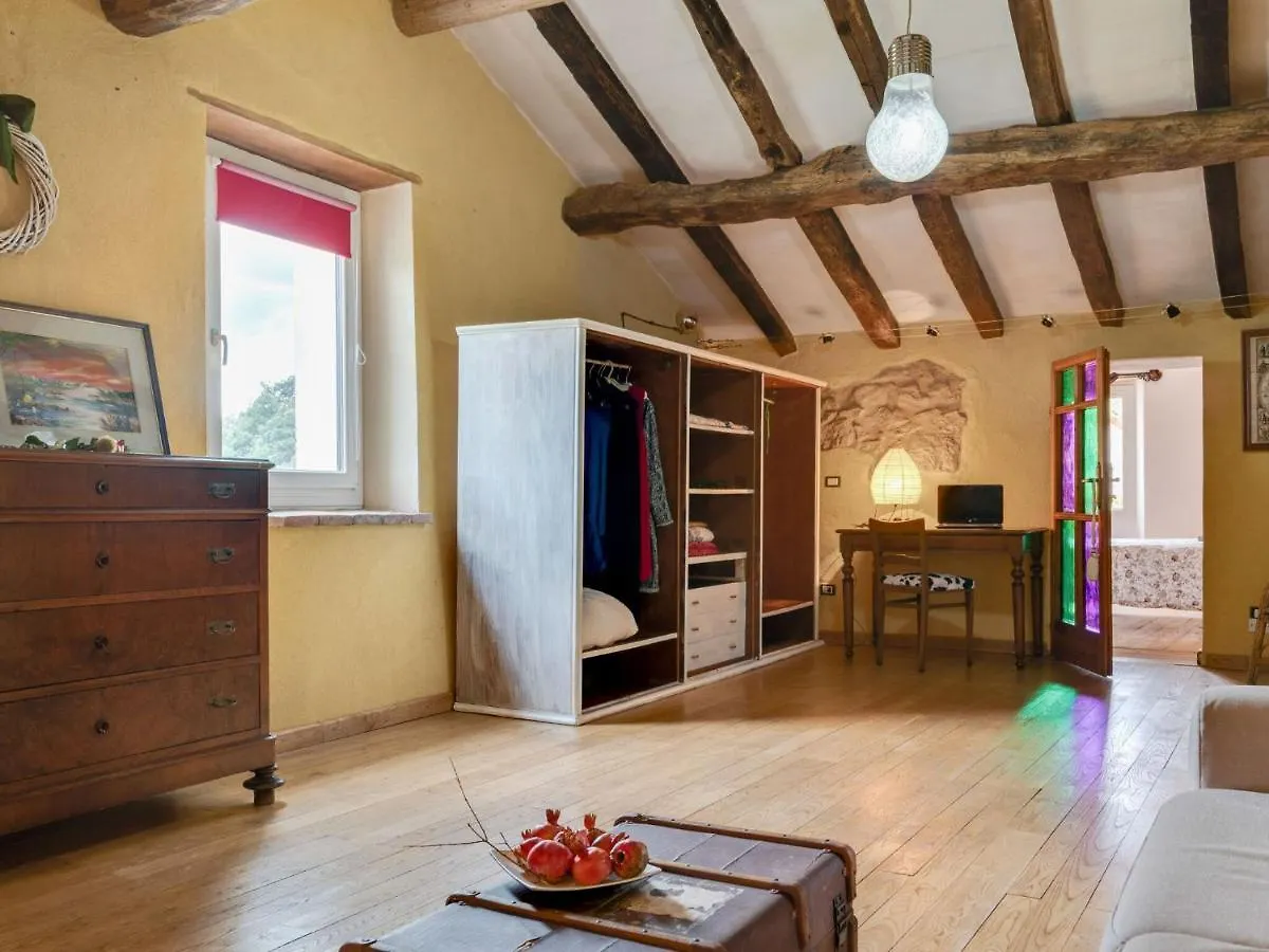 Soulful Holiday Home In Modena Wth Garden